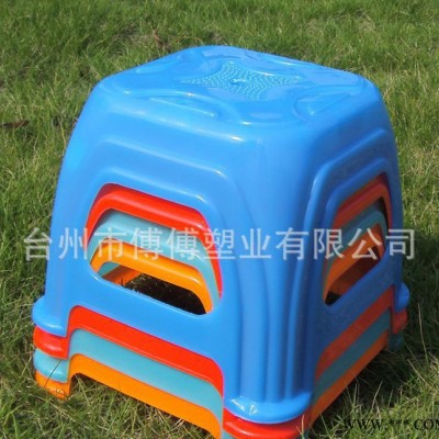 臺(tái)州塑料廠現(xiàn)貨兒童塑料板凳 幼兒園專(zhuān)用塑料凳