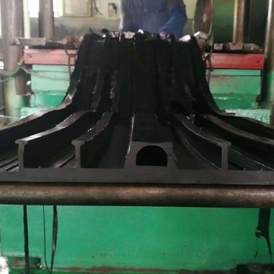 背貼式橡膠止水帶生產廠家  鋼邊式橡膠止水帶價格優惠