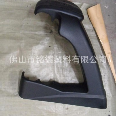 供應滾塑加工，滾塑成型，旋塑成型，滾塑龍門架，汽車龍門架