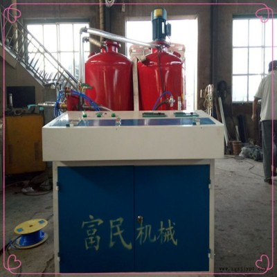 聚氨酯低壓發(fā)泡機 高配置 低價格
