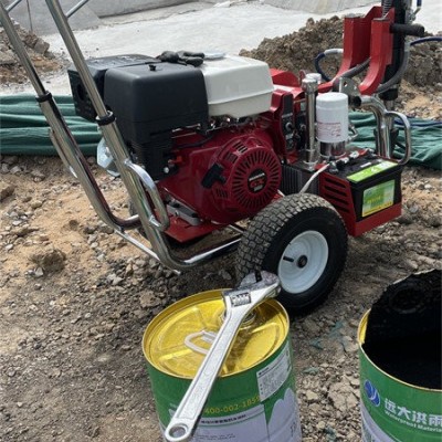 新鄭油性聚氨酯噴涂機(jī)-油性聚氨酯噴涂機(jī)報(bào)價(jià)-【持恒實(shí)業(yè)】
