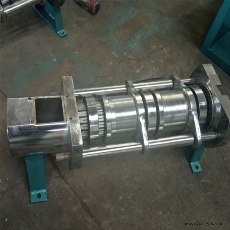 150螺旋榨油機茶籽榨油機械手動壓香油機器全自動亞麻籽榨油機械供應